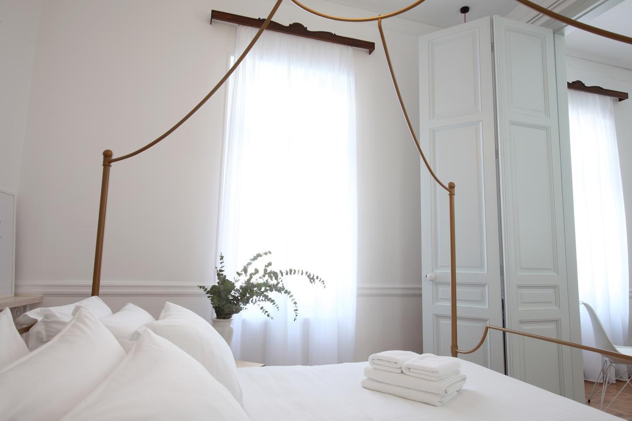 Live In Athens, Thiseio Historic House Eksteriør bilde